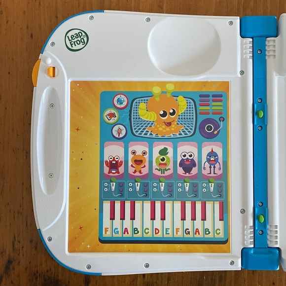 Leap Frog learning tablet with stylus homeschool teaching kids - Picture 3 of 8